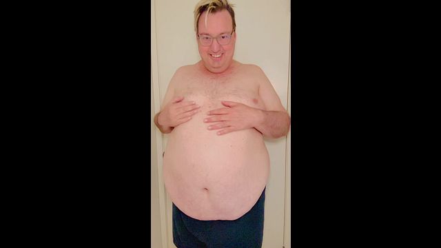 Chubby Guy Gets Belly Rubbed Sensually