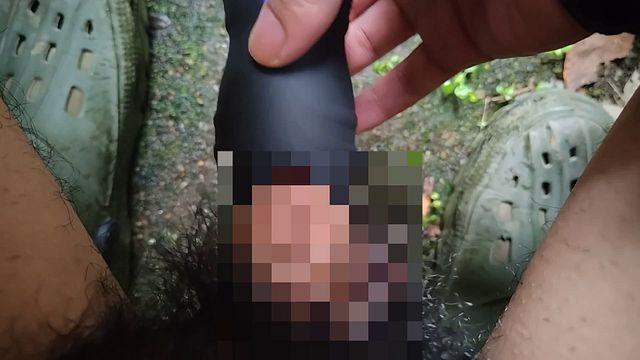 Holding Urine Outside Leads to Intense Masturbation