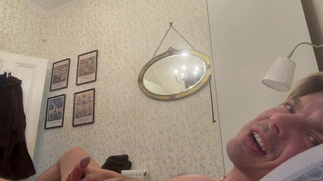 MikeySolos Masturbates in Bed