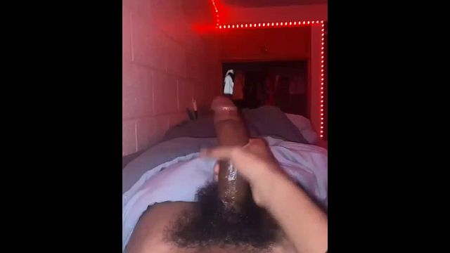 Muscular Guy Fucks Himself