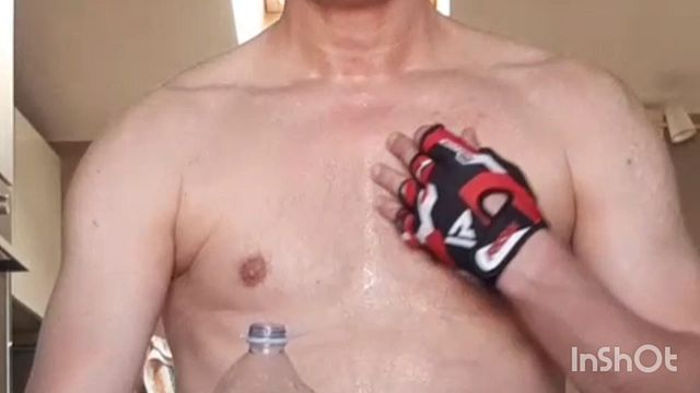 Guy Fingers His Ass After Masturbating