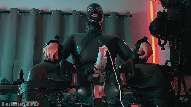 Hunky Master Enforces Rubber Discipline