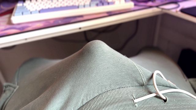 HOT Guy CUMMING in Sweatpants!