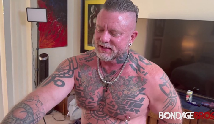 Ex-Boyfriend Gets Fucked in HQ Video
