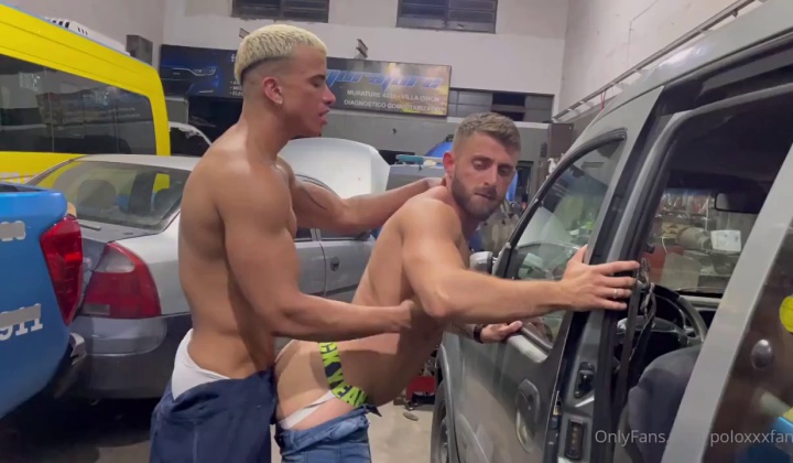 Young Twink Rides Polo's Hard Cock