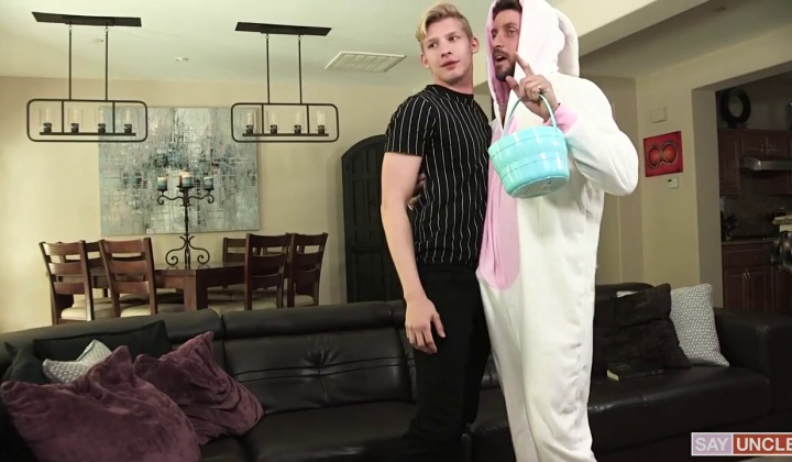 Young Boy Gets Fucked by Johnny Ford