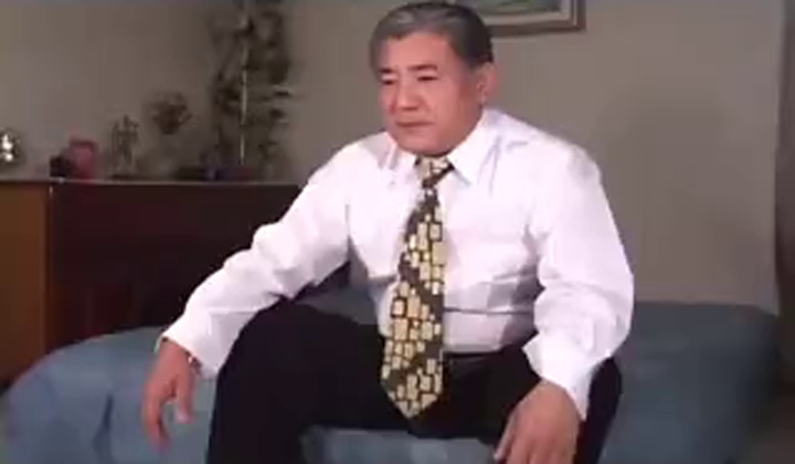 Japanese Daddy Fucks Younger Guy