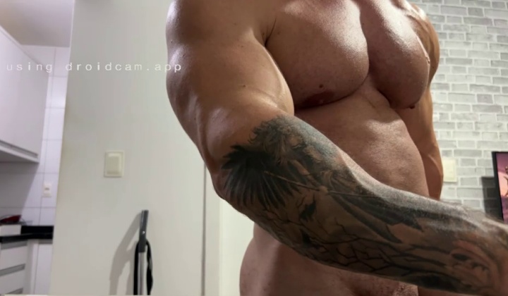 Muscle Daddy Bodybuilders Show Off Physiques