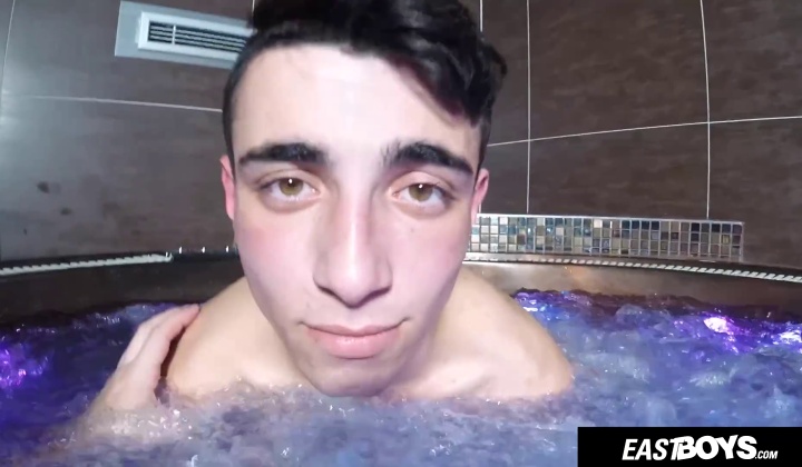 Czech Twink Gets Handjob in Hot Tub