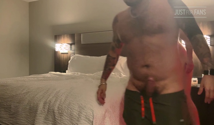 cumdump hotel  ?