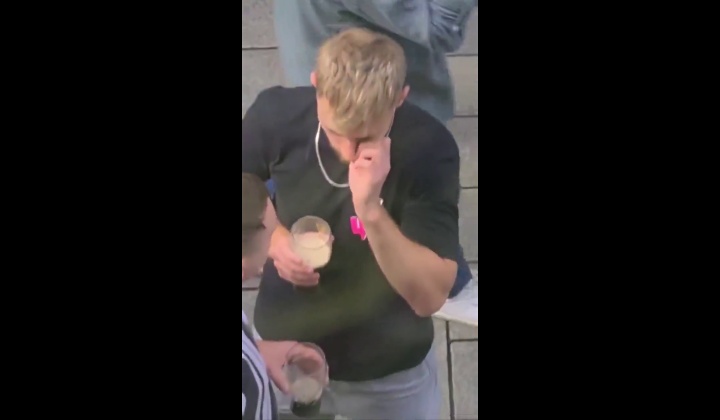 voyeur video  ?
