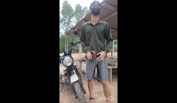 หล่อว่าว 652  ?