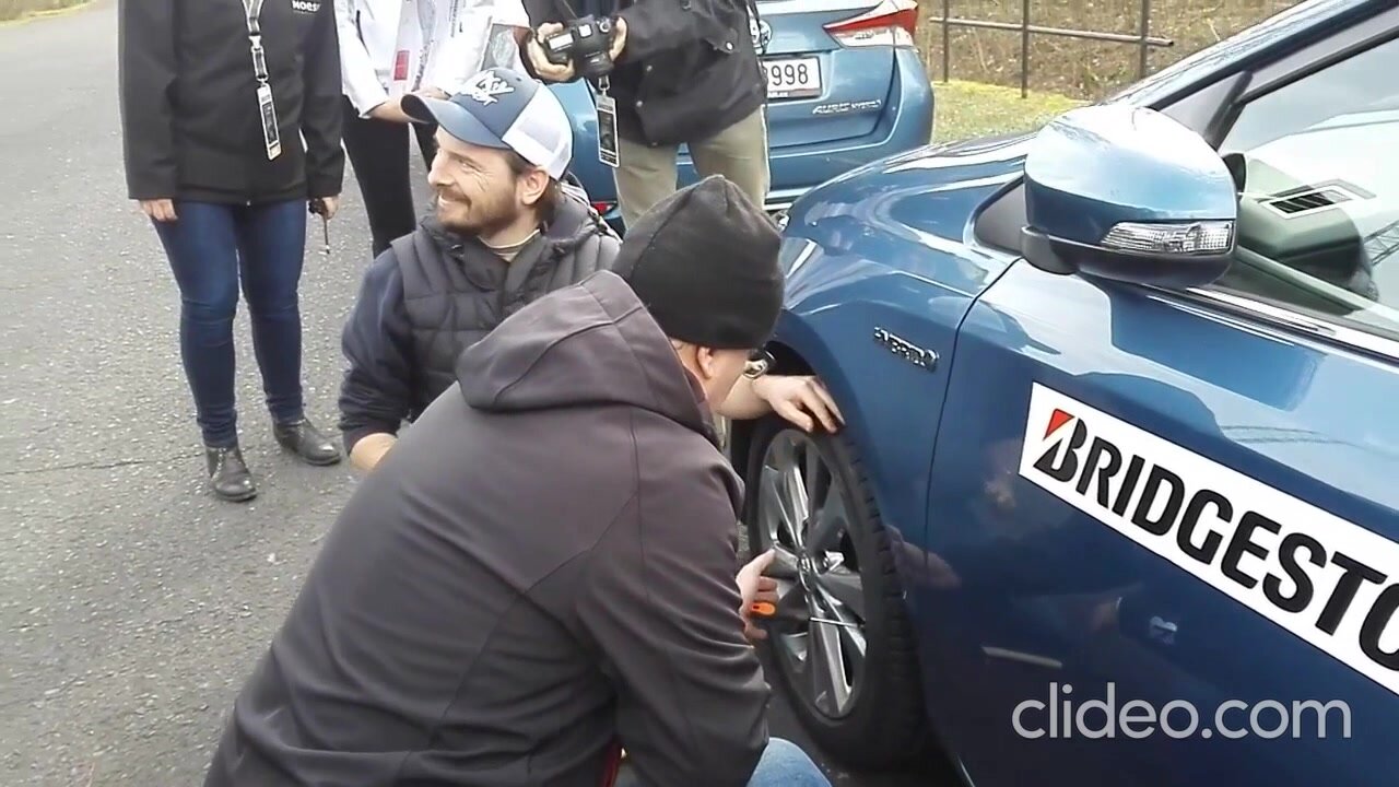 Guy Gets Fucked Over Car Hood After Tyre Puncture