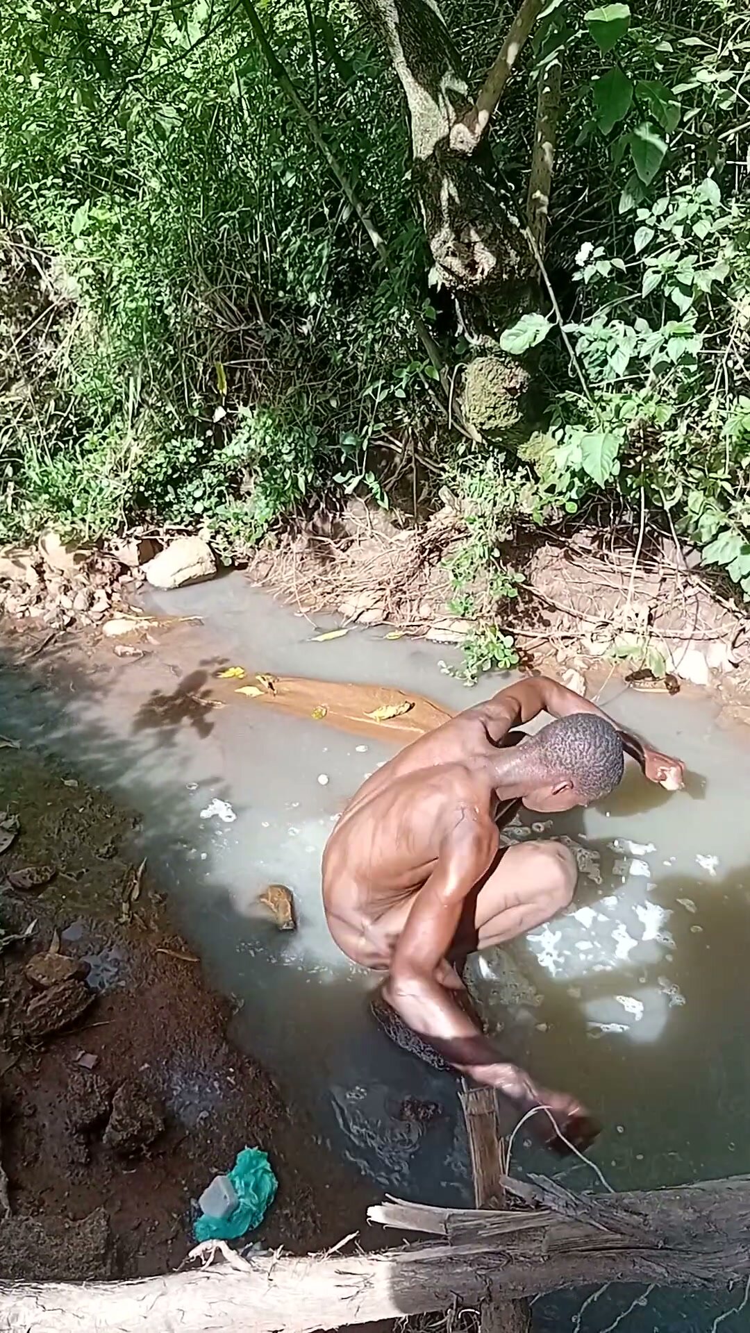 African Hunk Gets Fucked Bareback