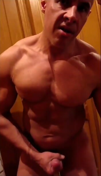 Horny Guy Gets Hard