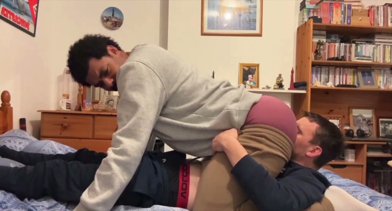 Face farting videos. - video 43