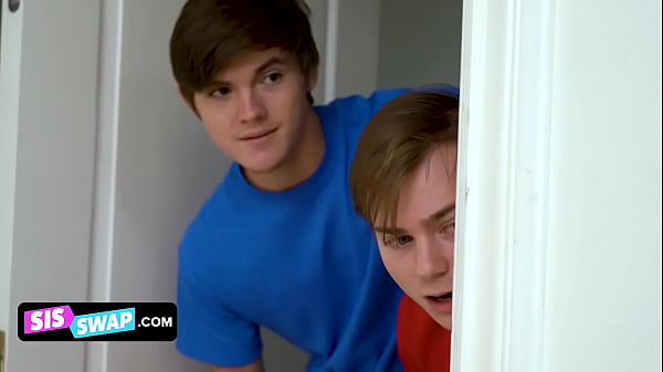 Stepbrothers Catch College Friends Having Gay Sex