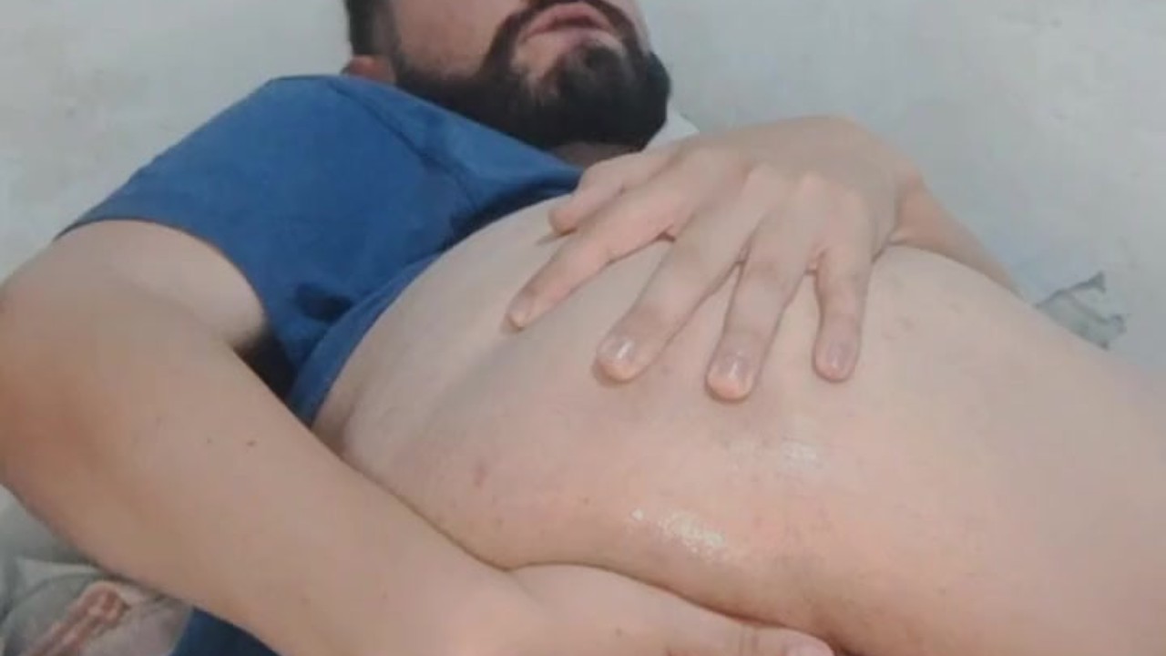 Guy Fists Himself with Monster Dildo