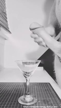 Big Cock Solo Wanking and Cumshots Compilation