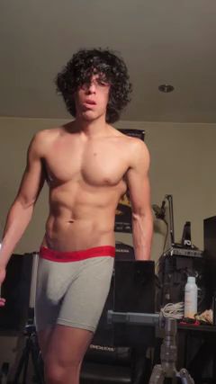 Huge Cock Can't Fit in Boxers