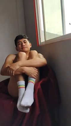 Mathias Kuri in Solo Jerk Action
