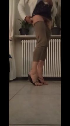 Lonely Guy Masturbates in Solo Action