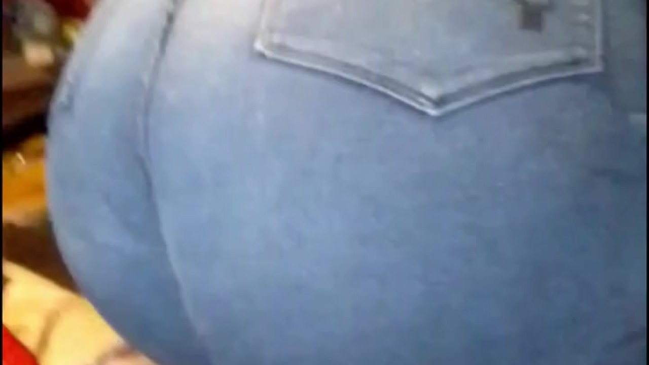 Guy Tries On Tight Jeans