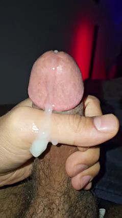 Guy Unleashes 1 Liter Cumshot in Massive Load Release