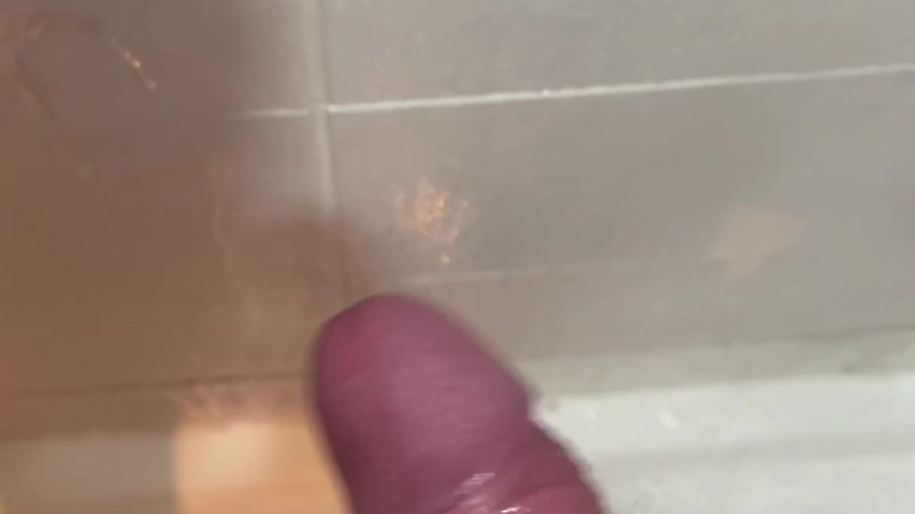 Solo Guy Masturbates to Cum in Shower