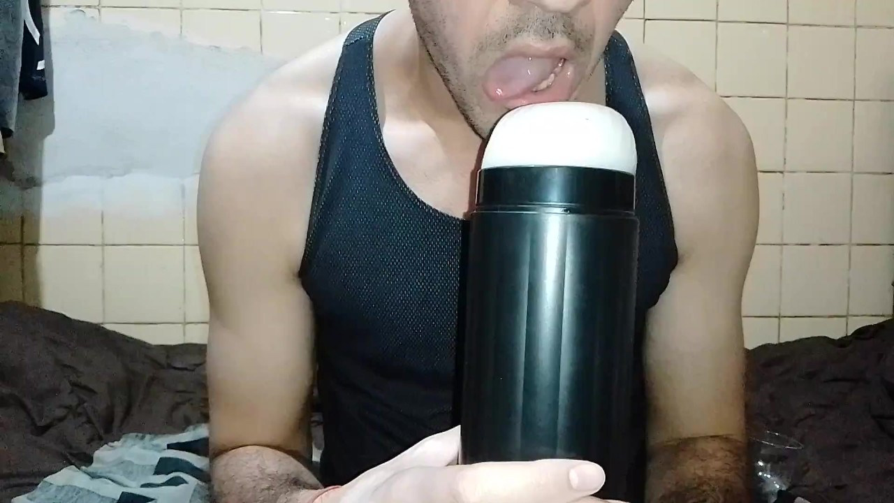 Muscular Guy Masturbates with Svakom Toy