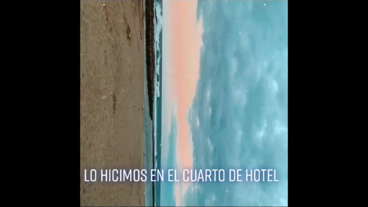 Gay Lovers Fuck in Hotel Room