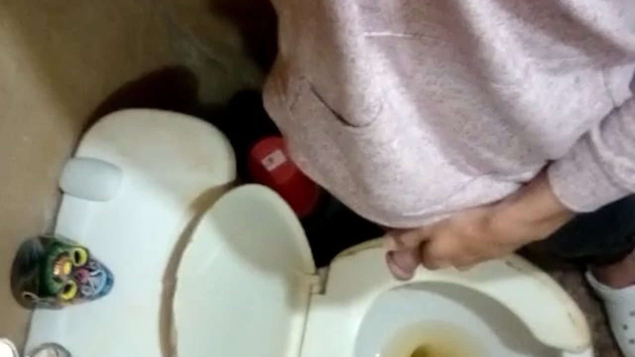 Morning Piss Play with Twink