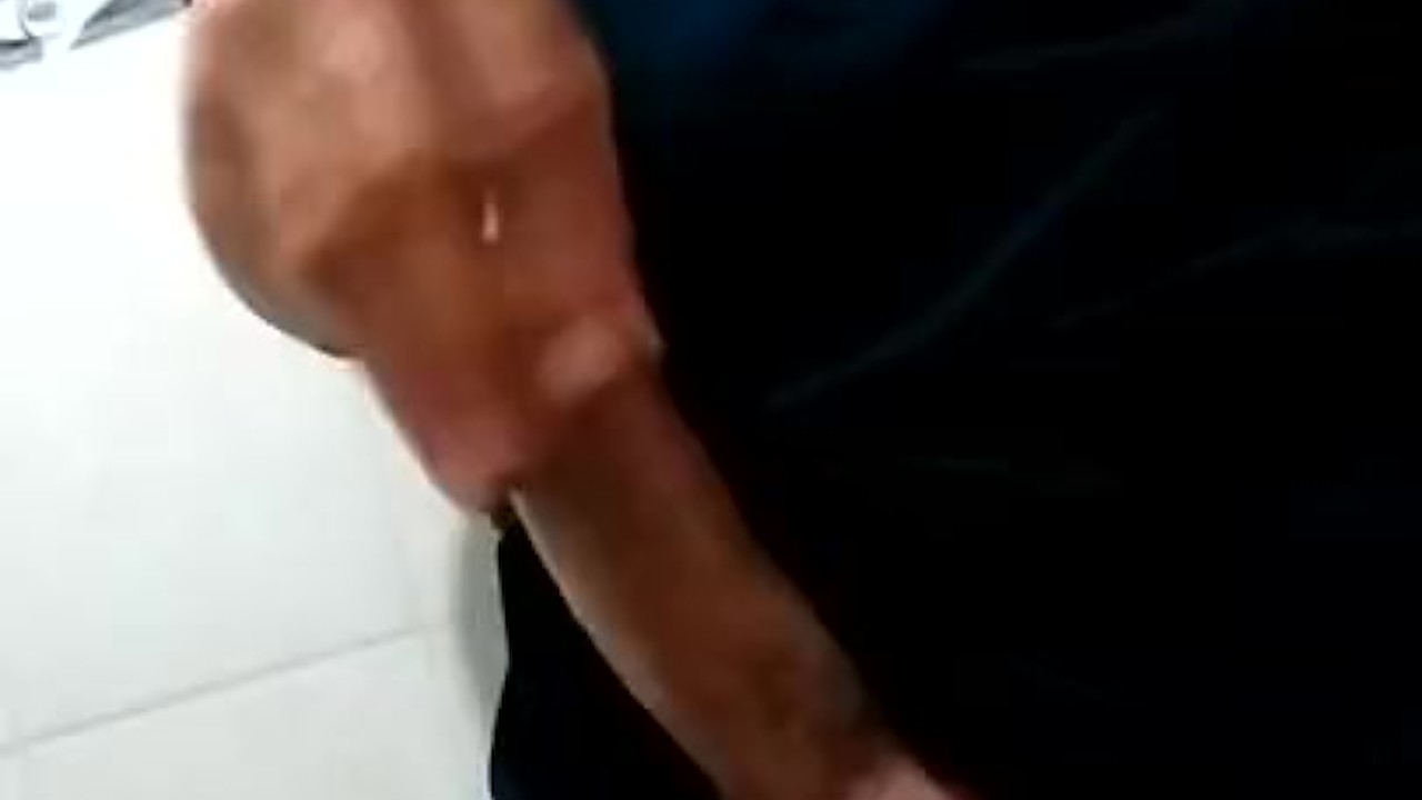 Horny Guy Masturbates with Oil