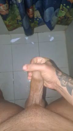 Stepdad Catches Young Guy Masturbating, Gets Cummed On