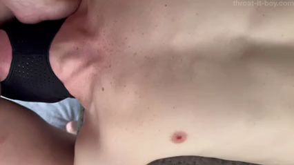 London Twink Sucks Cock in Quick Oral Session
