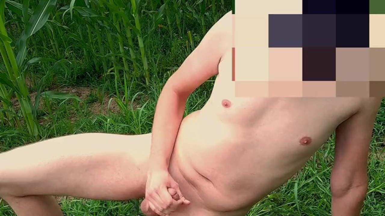 Manly Moment: Solo Jerk Off Session