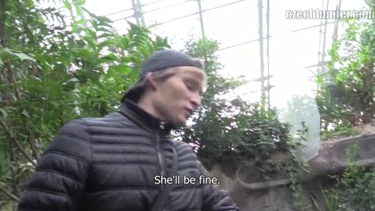 Czech Hunter Finds Gay Action