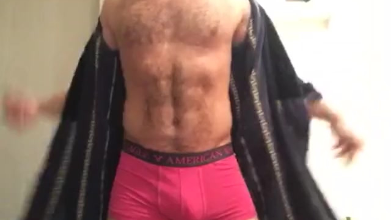 Guy Jerks Off on Camera