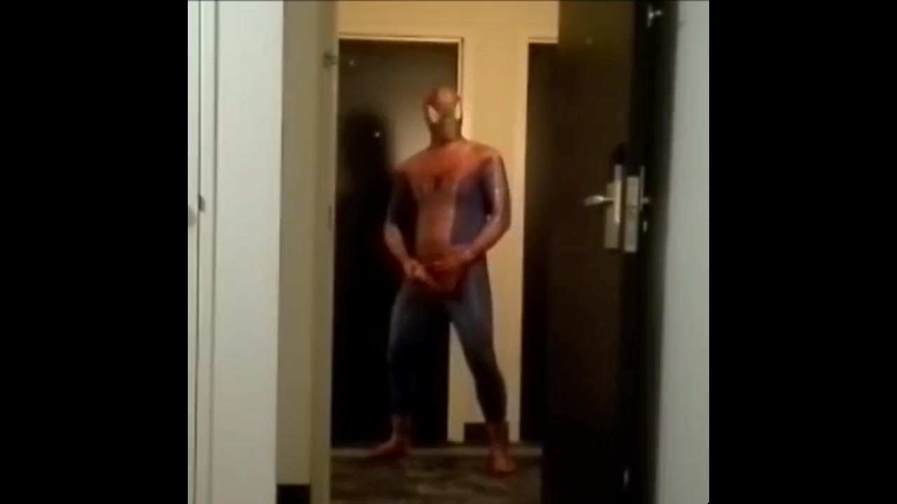 Guy Cums in Hotel Hallway Public