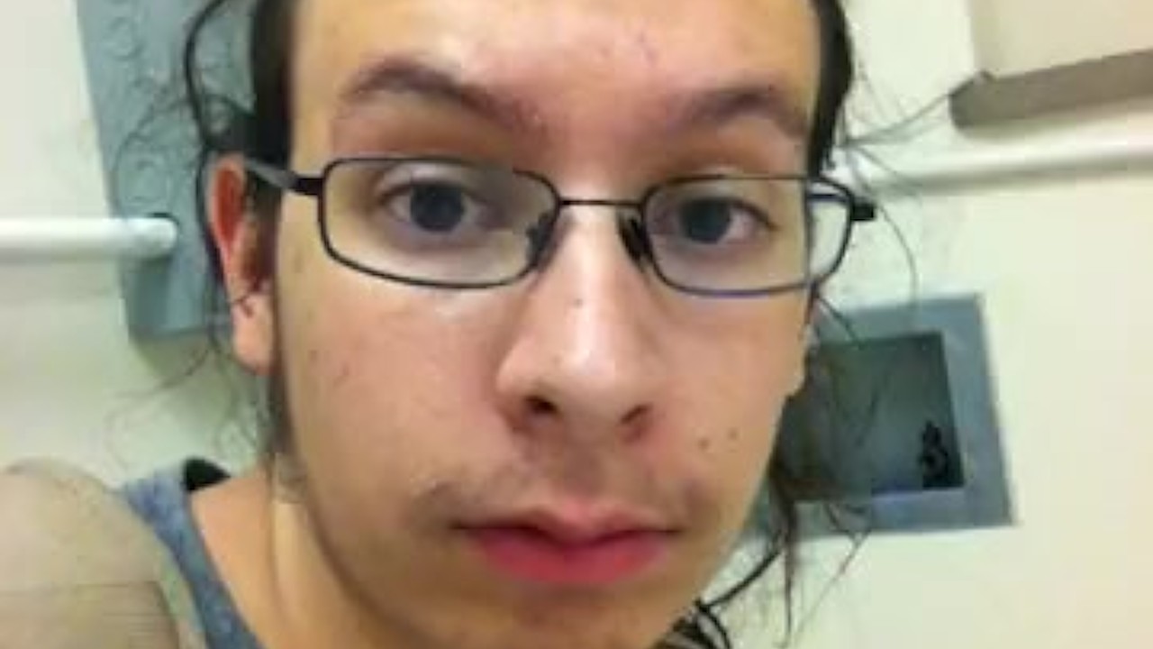 Gay Man Exposed in Laundromat