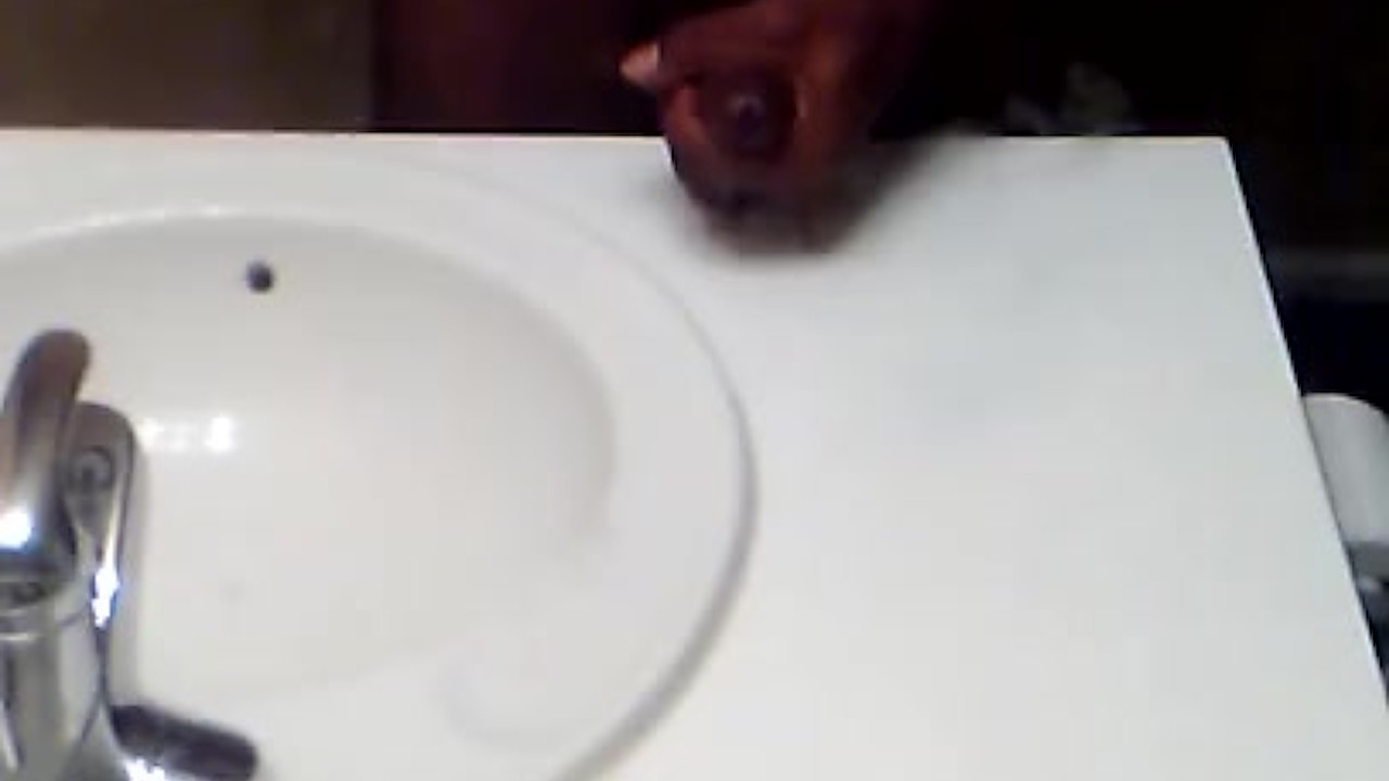 Guy Masturbates in Bathroom