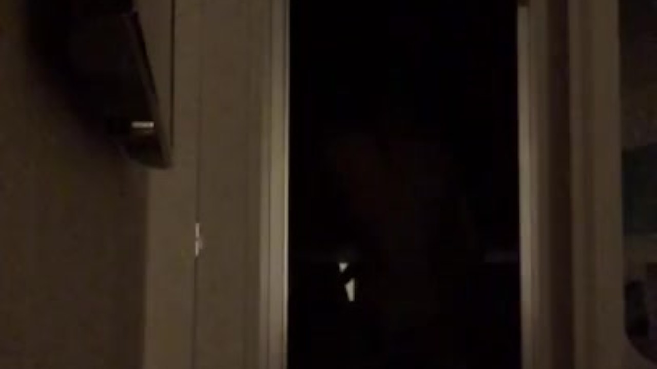 Solo Guy Masturbates on Vacation