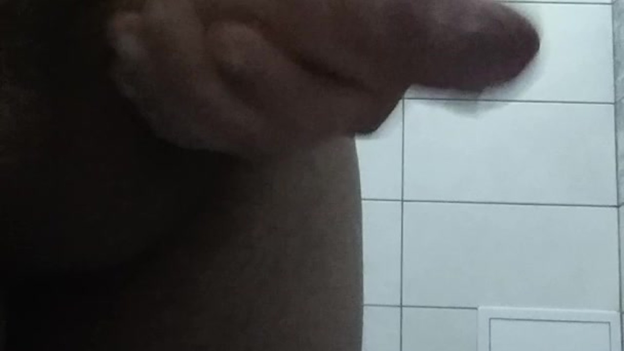Solo Guy Masturbates with Big Dick to Sperm Finish