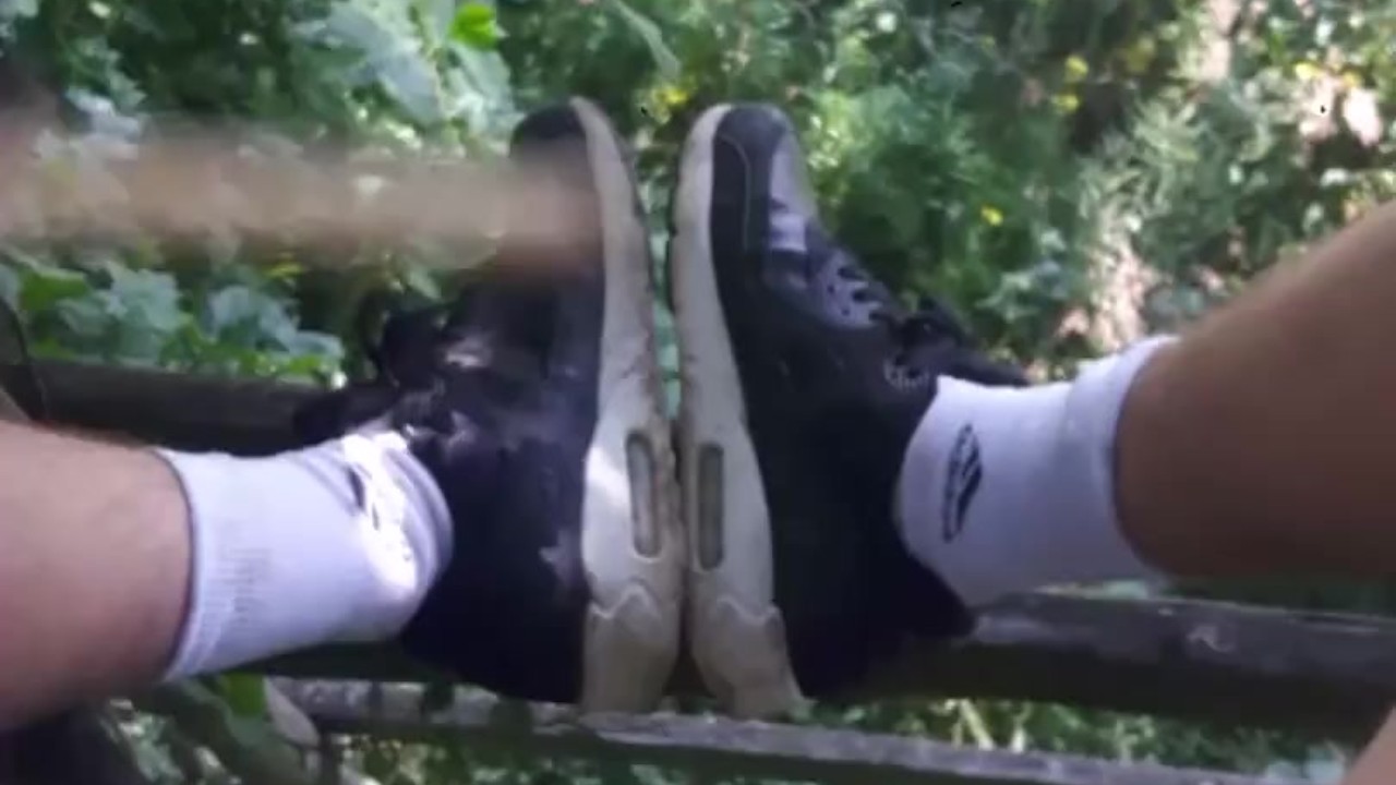 Young Twink Masturbates Outdoors Alone
