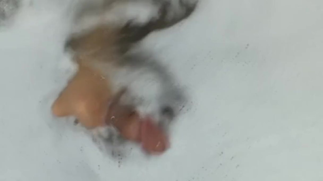Camilo Brown Jerks Off in Jacuzzi, Cumshot