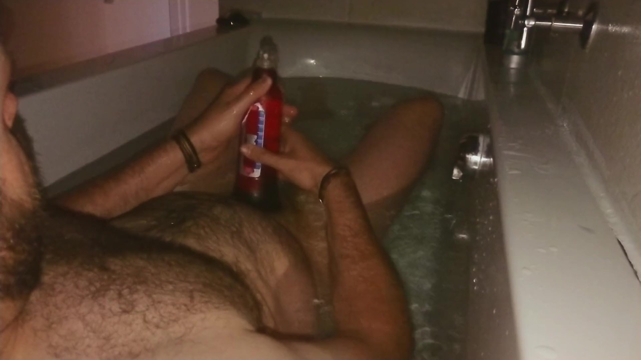 Guy Uses Bathmate Penis Enlarger in Solo Session