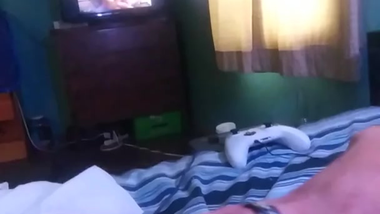 Solo Guy Ends with Huge Cumshot