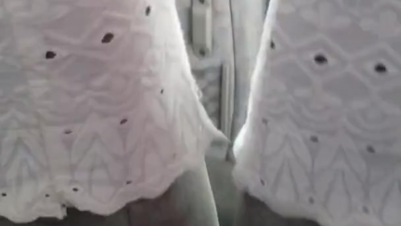 Sri Lankan Guy Masturbates in Public