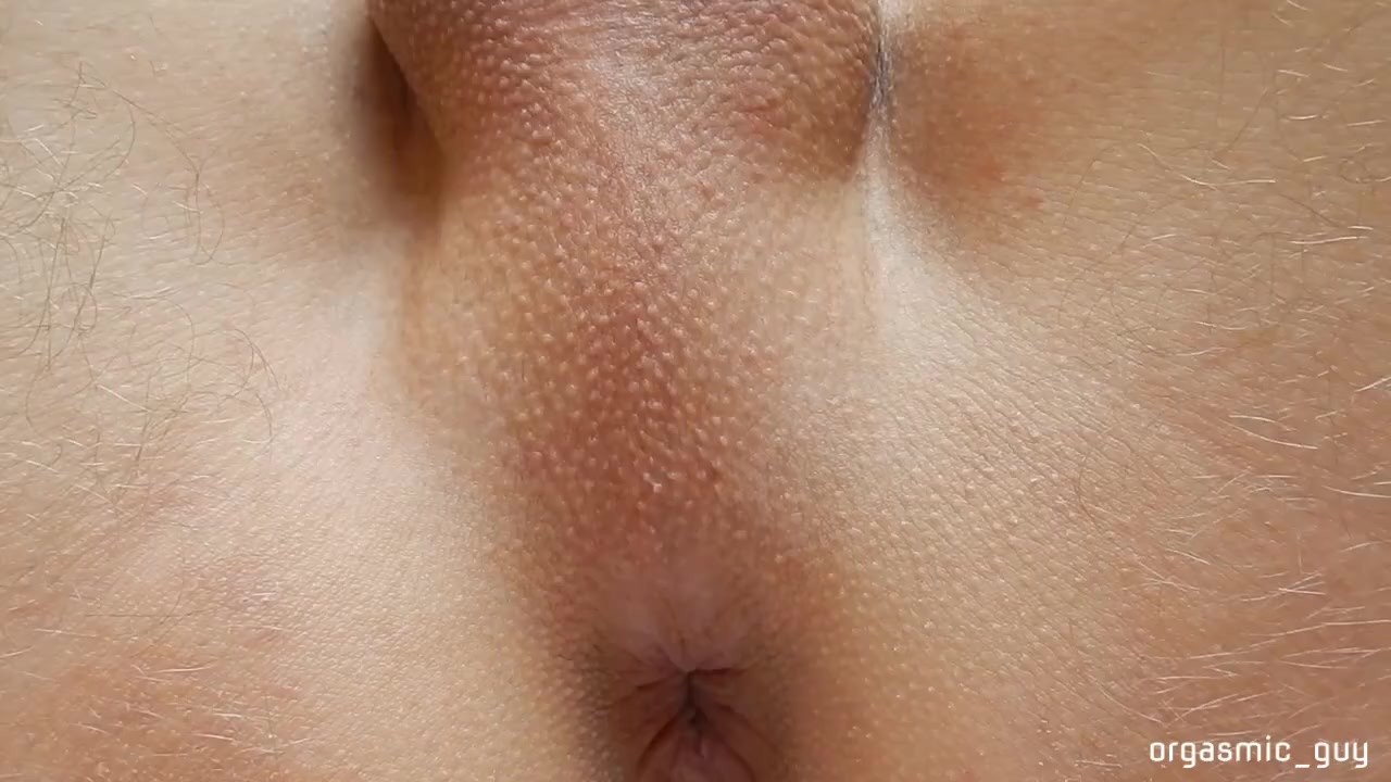 Solo Guy Masturbates to Orgasm