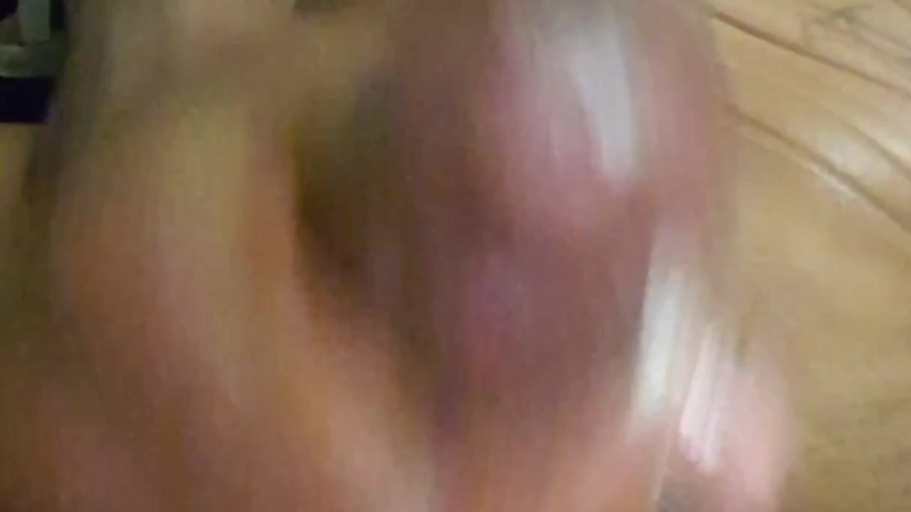 Amazing Cum Shot from oiled up Cock!